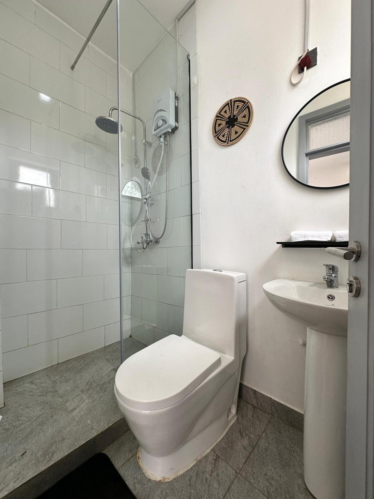 Coalescence Hotel Rwanda Kigali Buitenkant foto